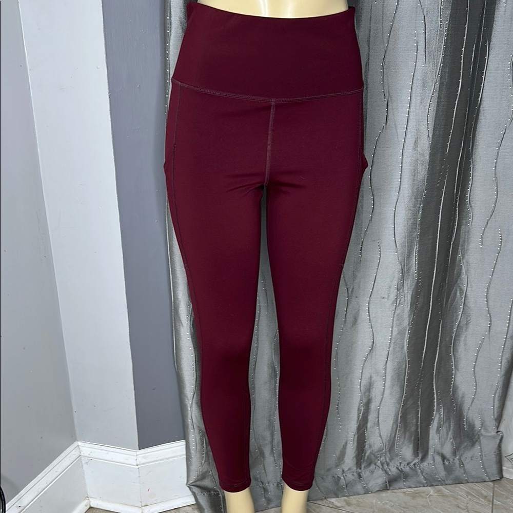 American Eagle Outfitters Maroon SzL High-Waisted Leggings packages on the sides